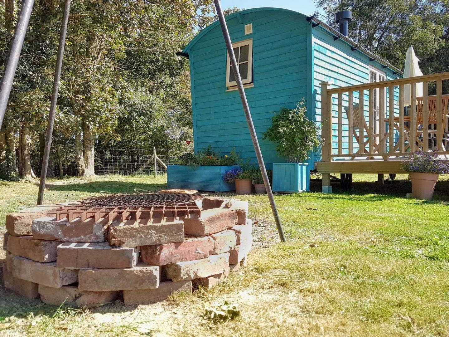 The Shepherds Hut Herstmonceux Extérieur photo